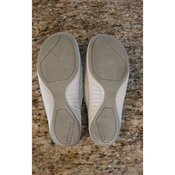 Gecko Man Walk Hero Tan slip On Comfort Shoes Women's Size 9 - Picture 6 of 7